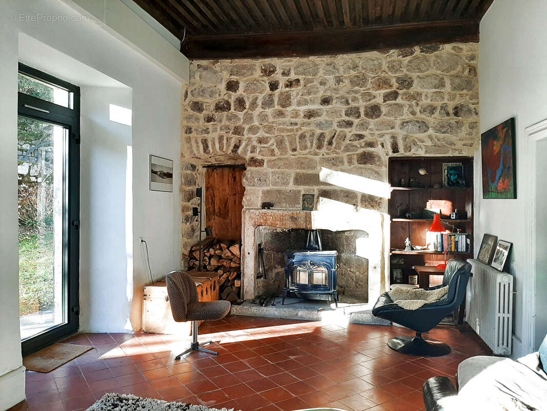 Maison à MARCOLS-LES-EAUX