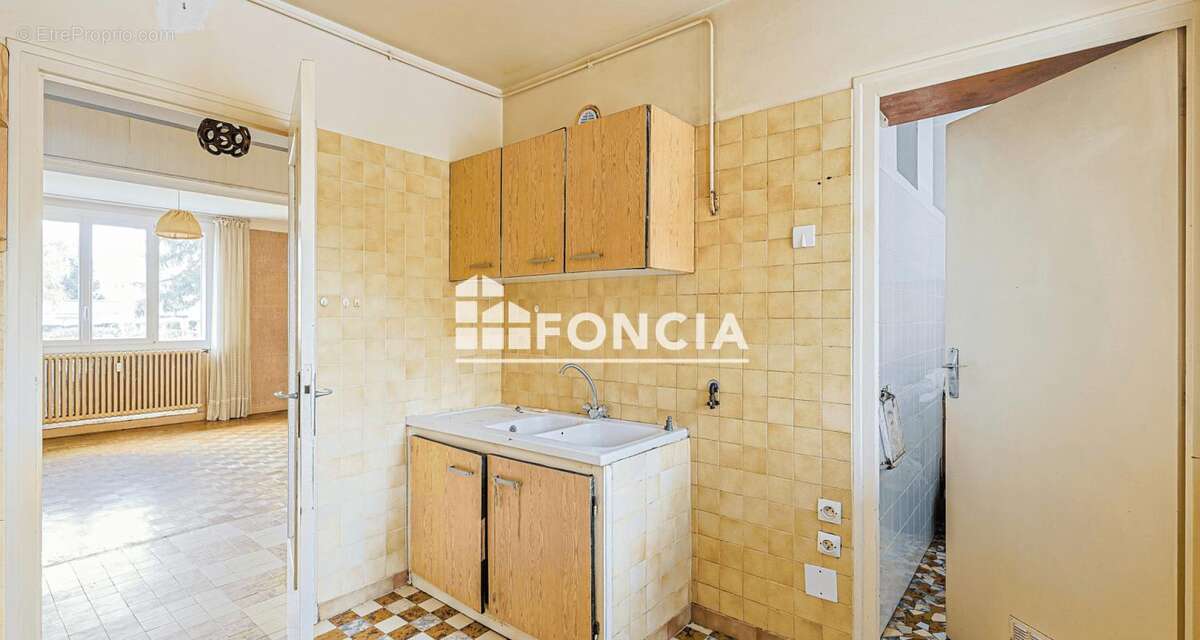 Appartement à SAINT-MARTIN-D&#039;HERES