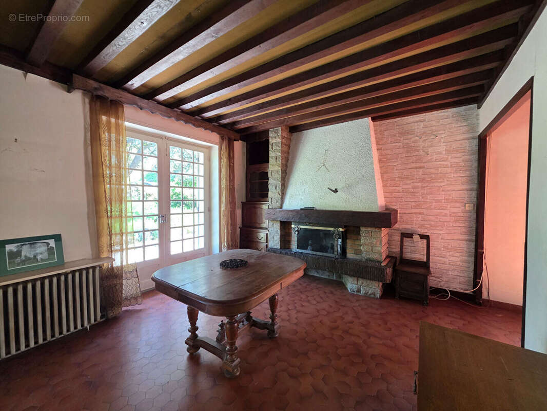 Maison à SAINT-GENIX-SUR-GUIERS