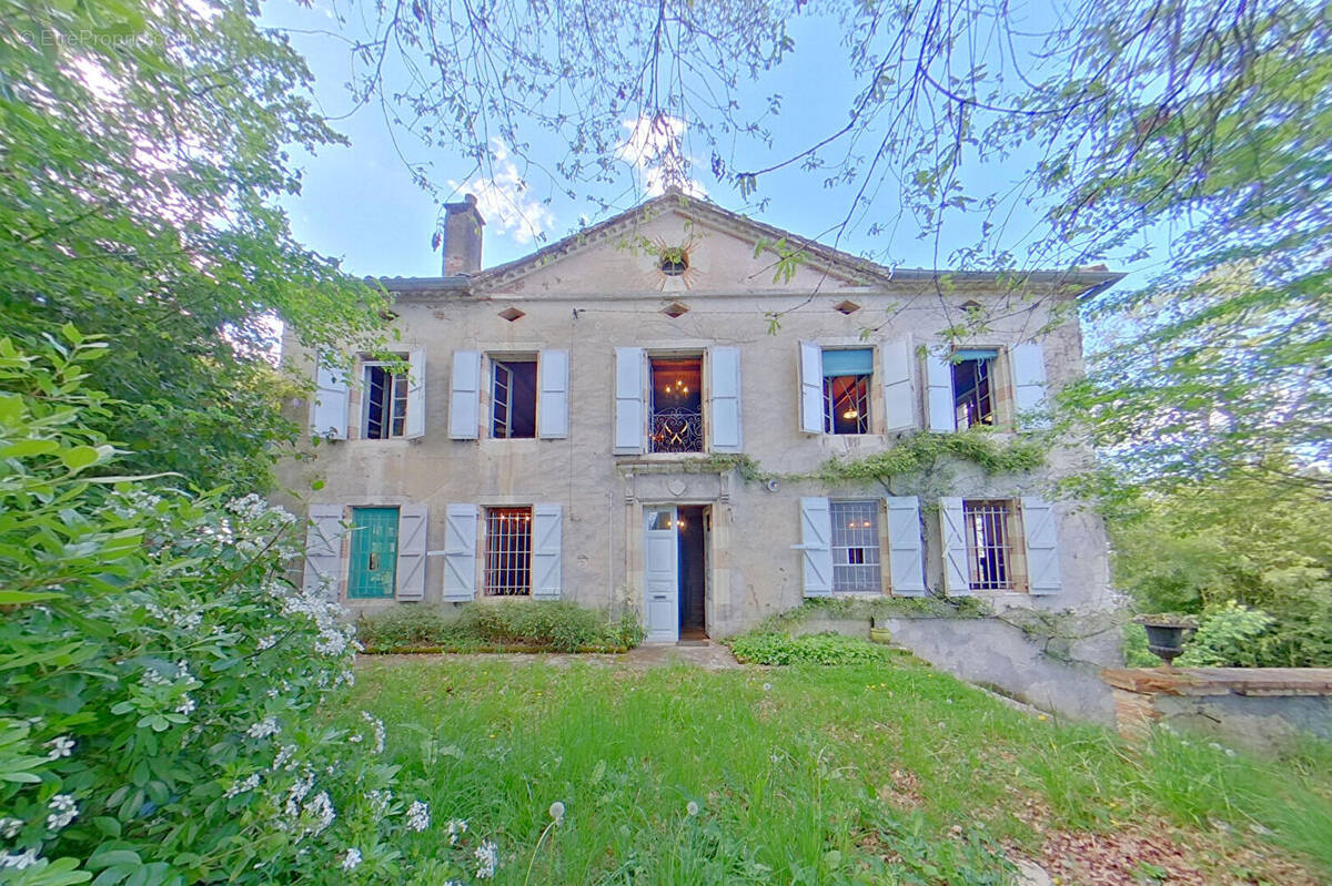 Maison à MOLIERES
