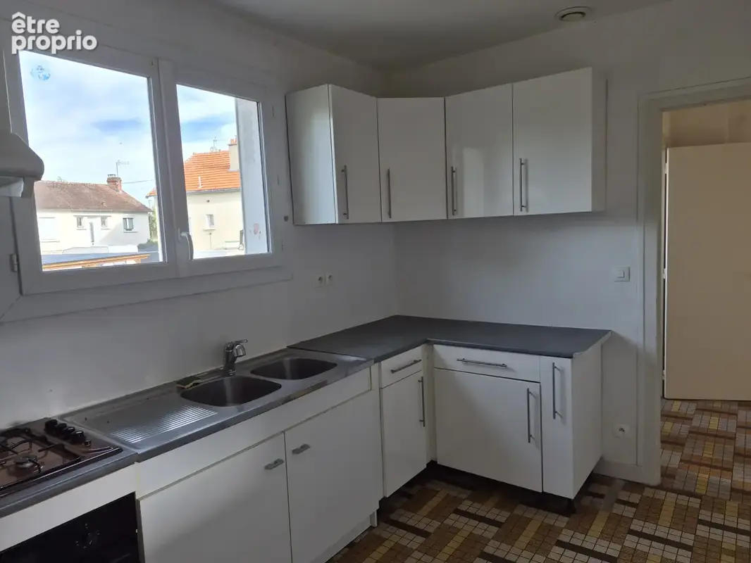 Maison familiale avec sous-sol complet et jardin clos - photo 6