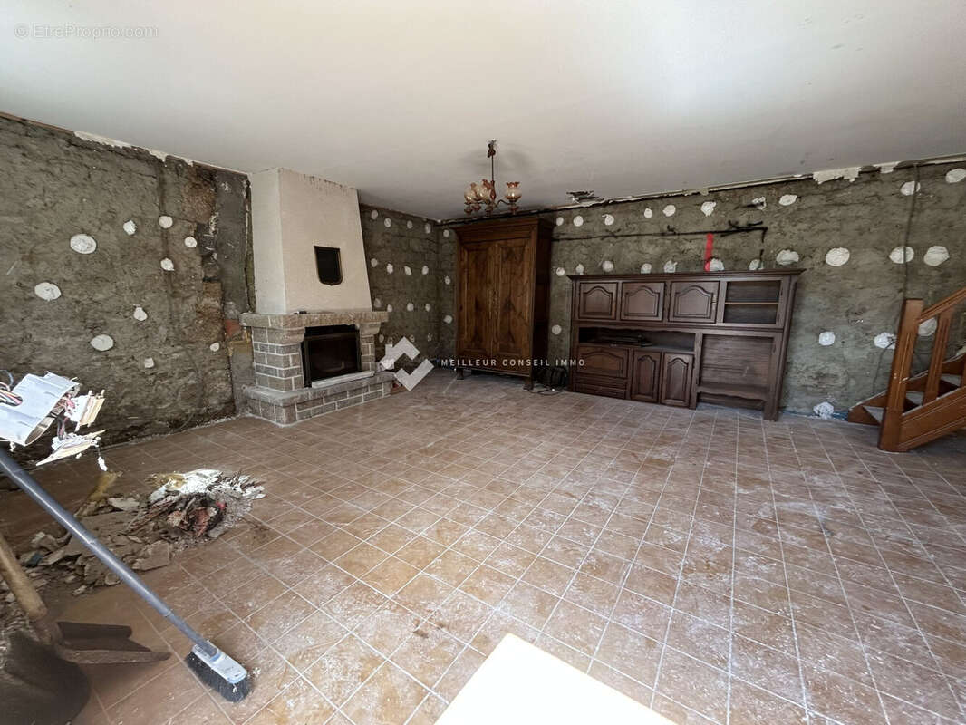 Maison 145 m² à Saint-Julien  - photo 5