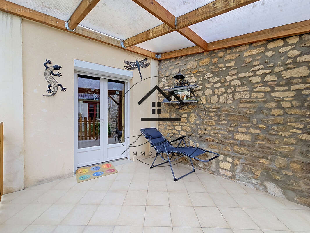 Appartement à MOUY