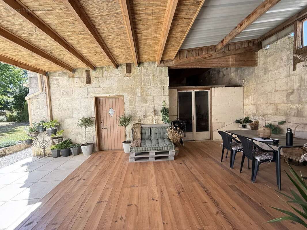 Propriété d’exception à fort potentiel touristique, au cœur de Mareuil-en-Périgord - photo 3