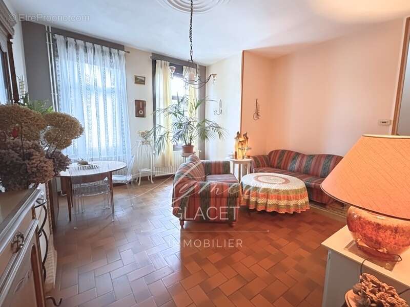 Maison à RAILLENCOURT-SAINTE-OLLE