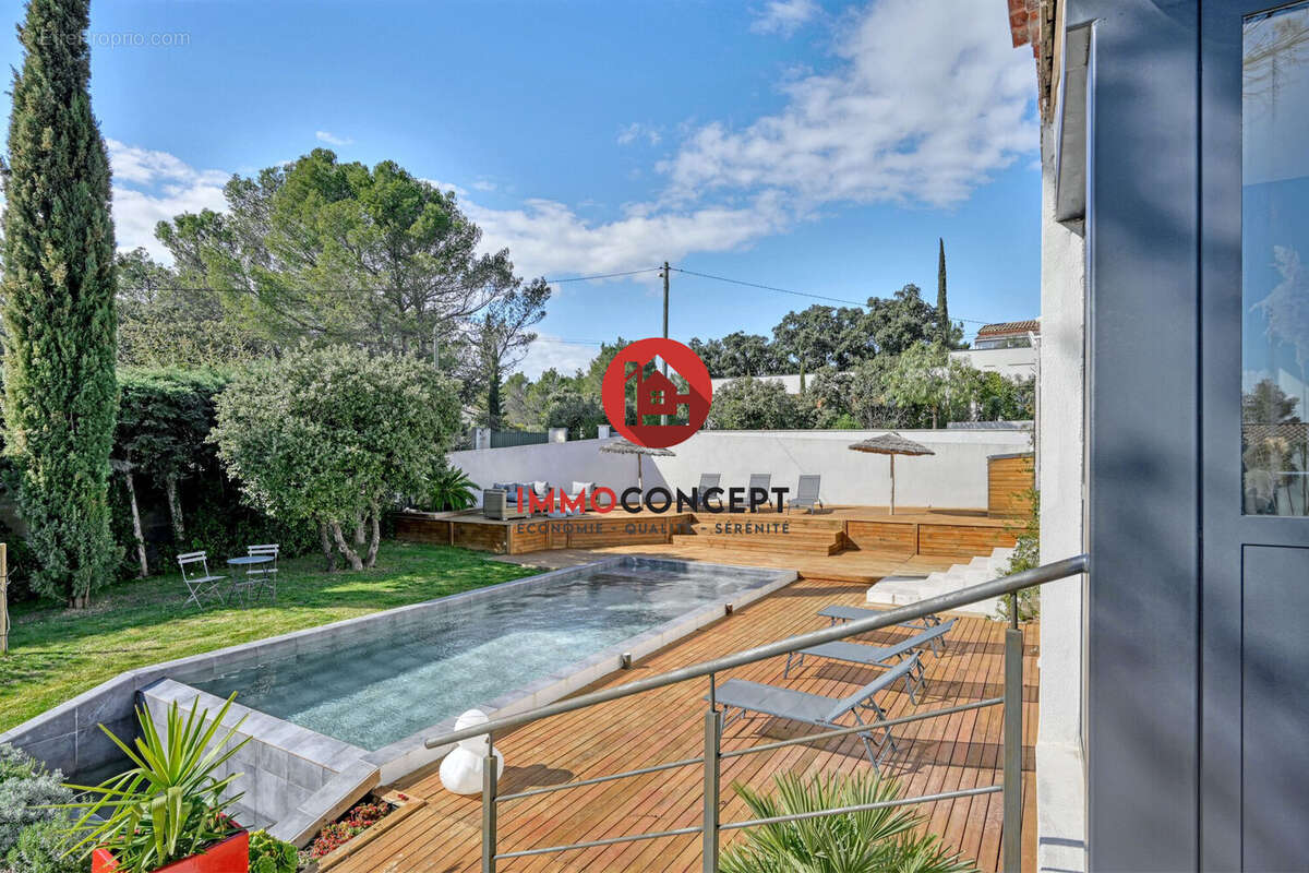 Maison à VILLENEUVE-LES-AVIGNON