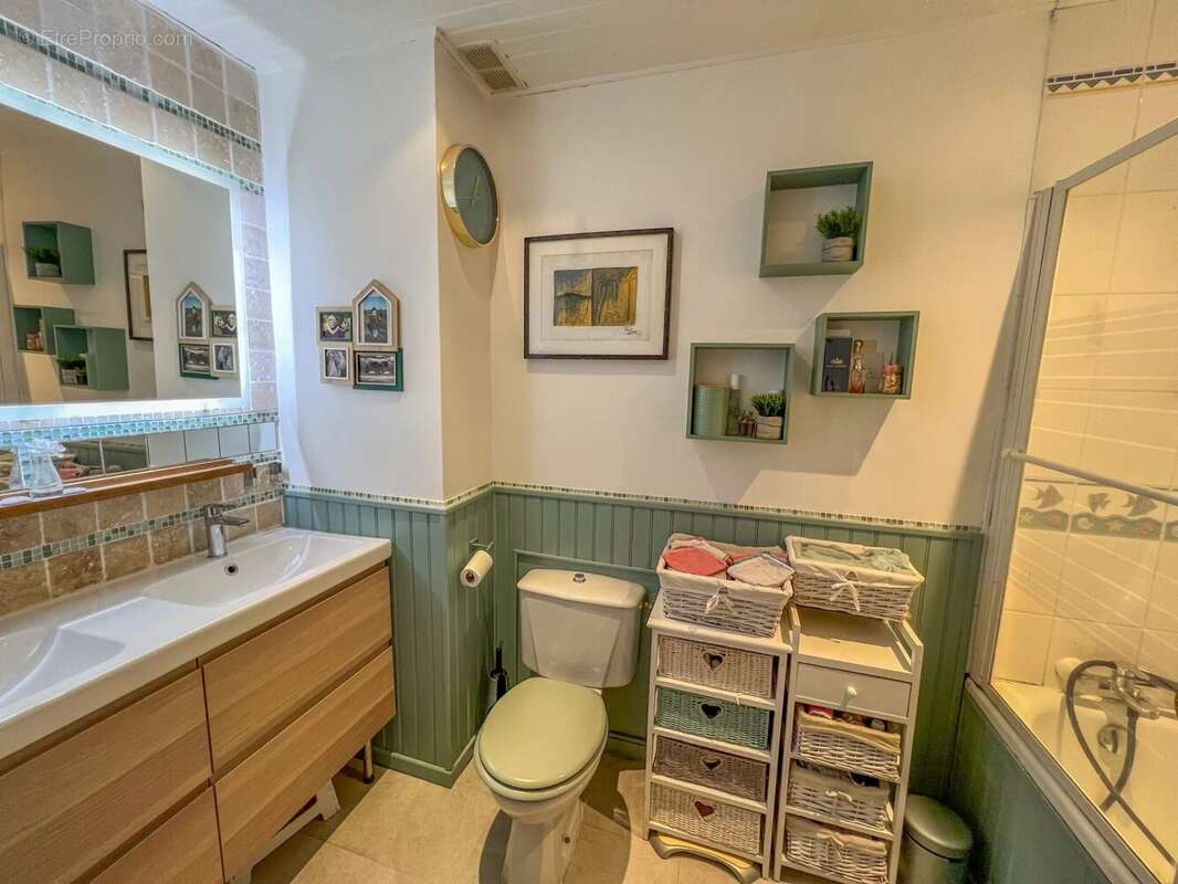 Maison à LE MESNIL-SAINT-DENIS