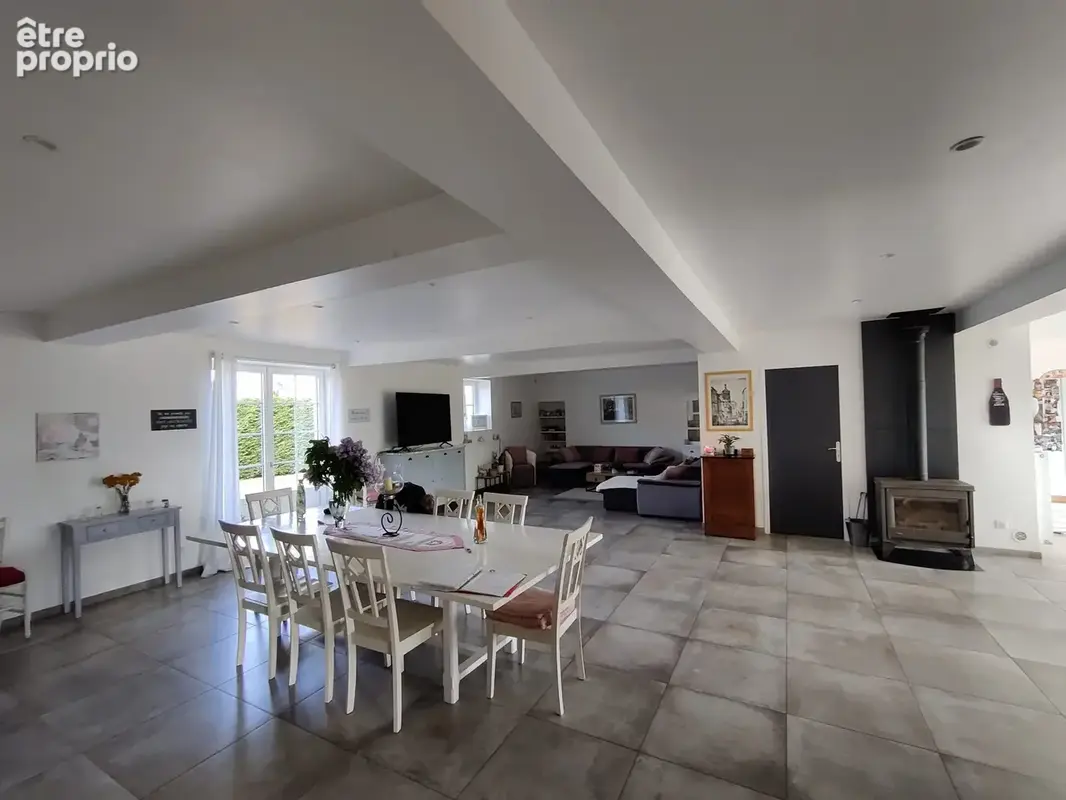 Maison 6 pièces 260 m² à vendre à Sainte-Radegonde (86300) - photo 6