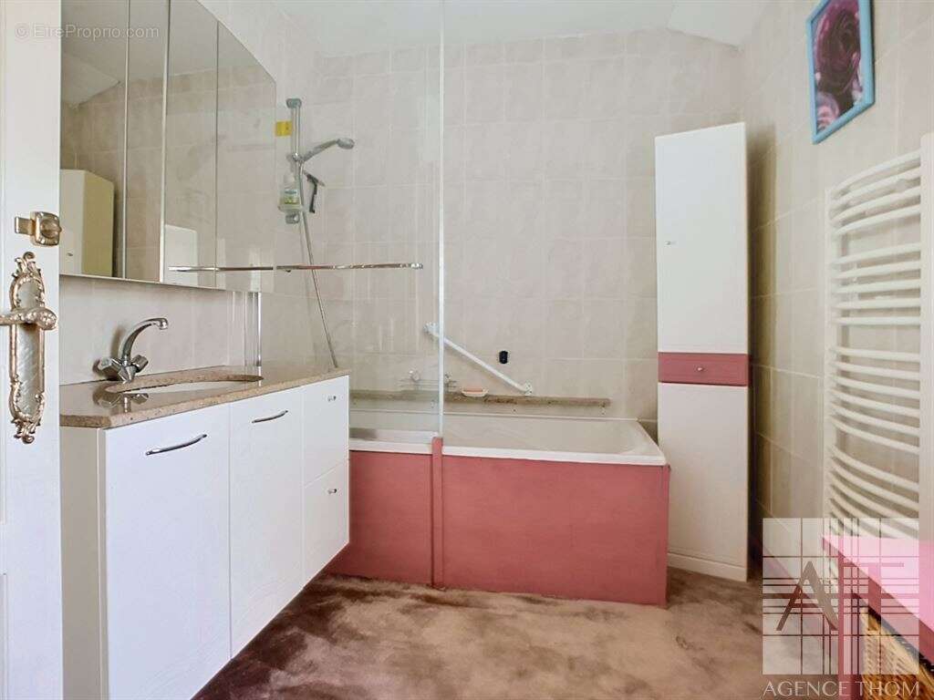 Maison de caractère 5 chambres, grand terrain proche 4 voies - photo 11