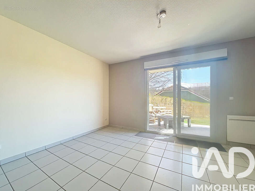 Photo 8 - Appartement à ALLONZIER-LA-CAILLE