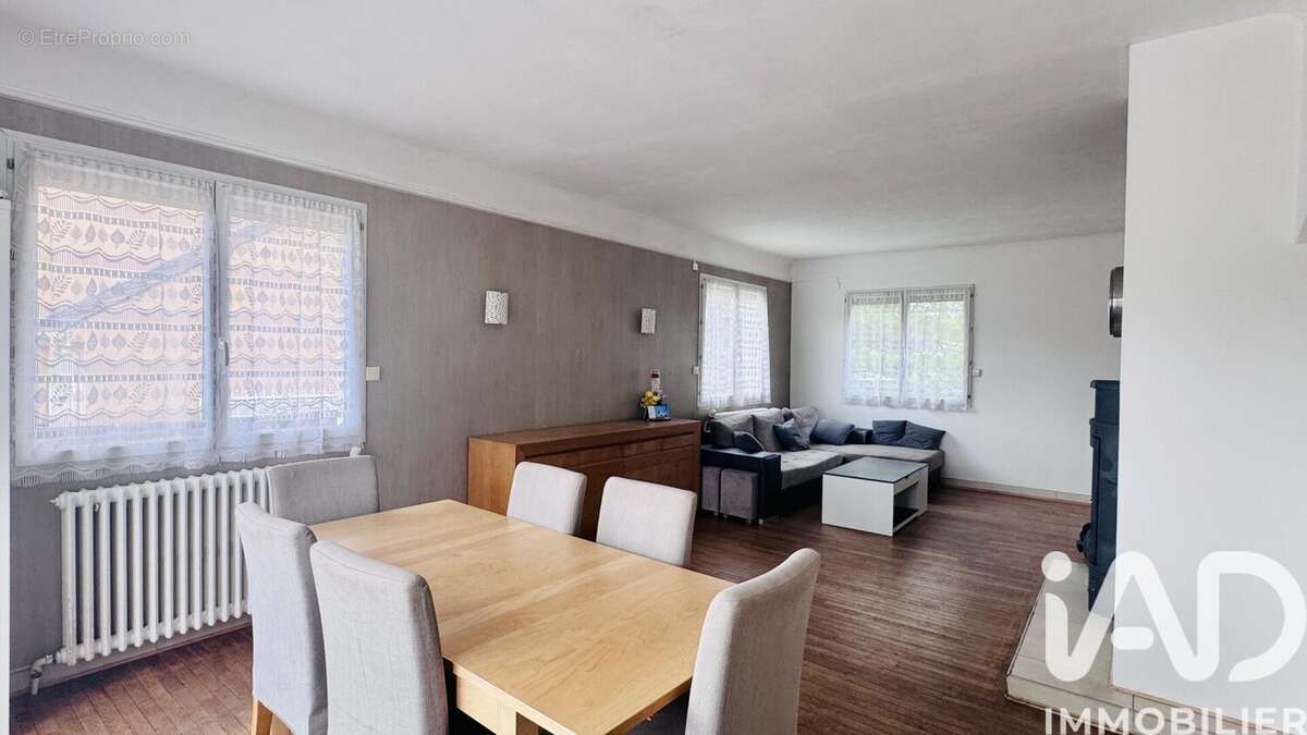 Photo 2 - Maison à SAINT-PIERRE-LES-NEMOURS