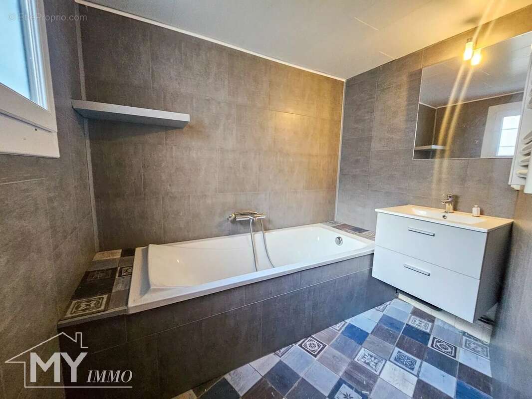 Maison à CASTILLON-LA-BATAILLE