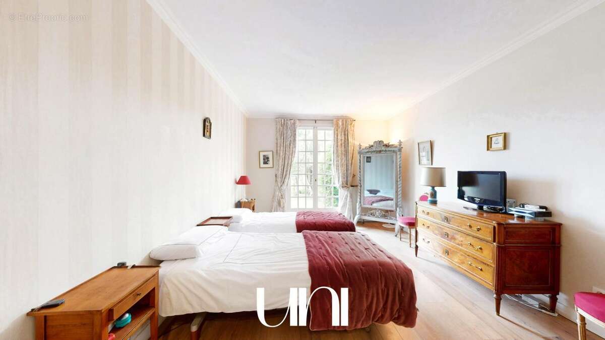 Maison à BRETTEVILLE-SUR-ODON