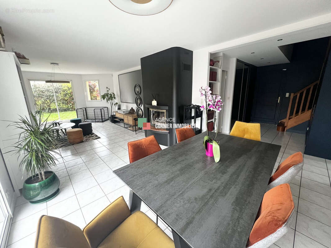 Maison à NOYAL-SUR-VILAINE