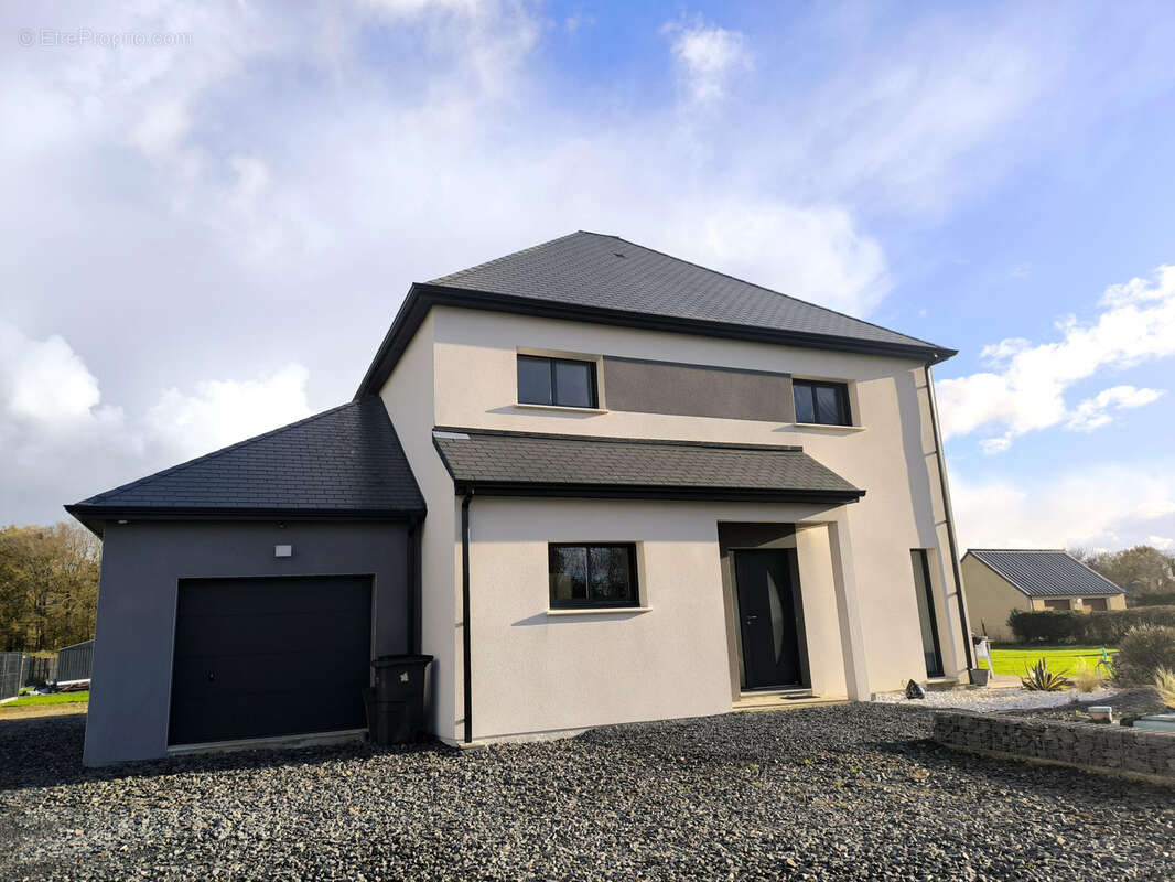 Maison à LE MOLAY-LITTRY