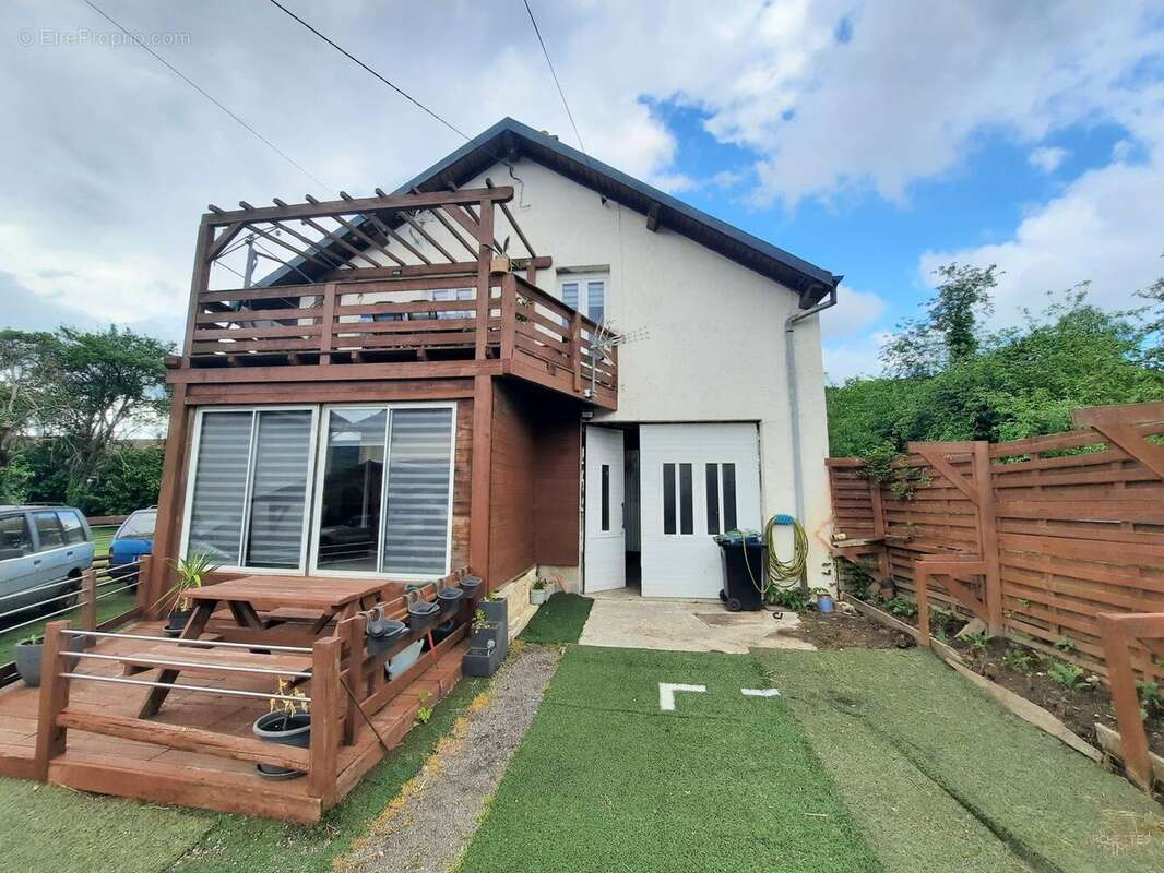 Appartement à CHENIMENIL