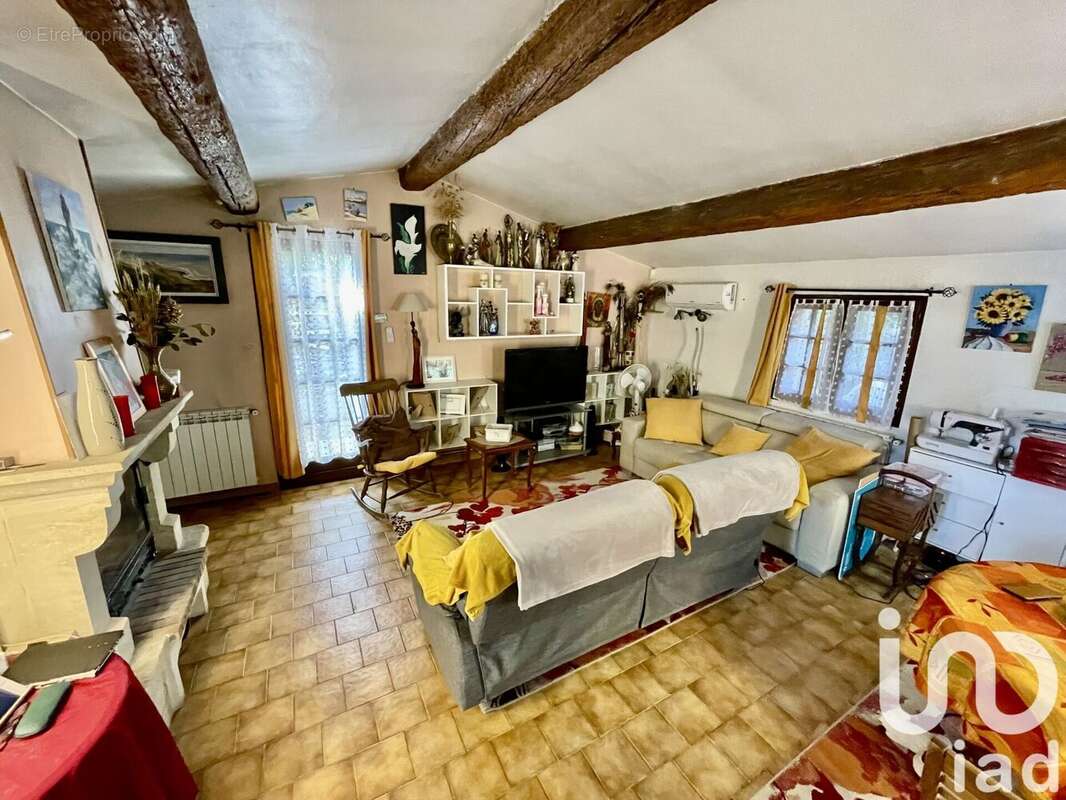 Photo 2 - Maison à SAINT-MATHIEU-DE-TREVIERS