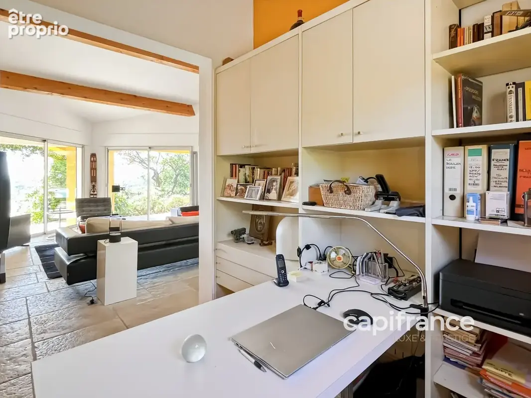 Villa contemporaine avec piscine à vendre SEILLANS (83) - photo 16