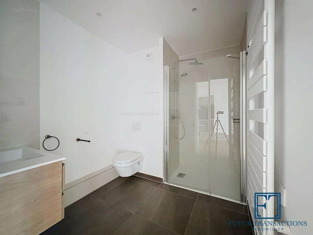 Appartement à ISSY-LES-MOULINEAUX