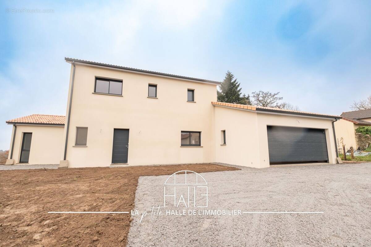 Maison à SAINT-JUST-LE-MARTEL