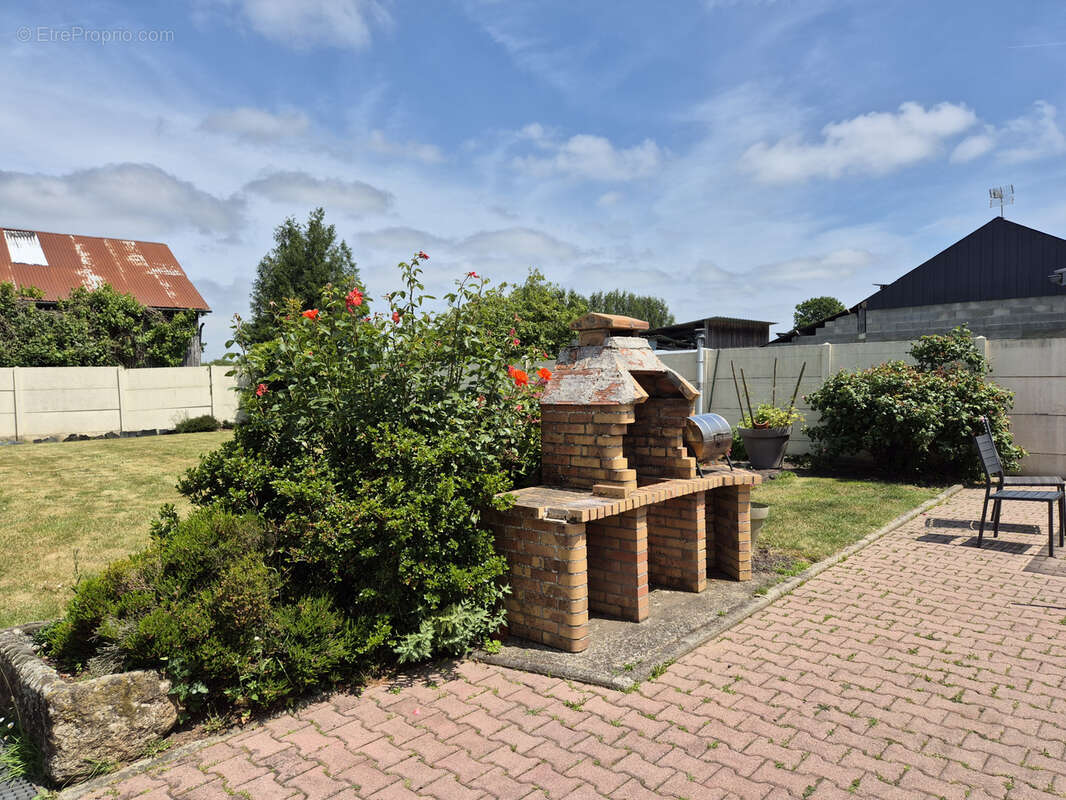 Maison à SAINT-MARC-SUR-COUESNON