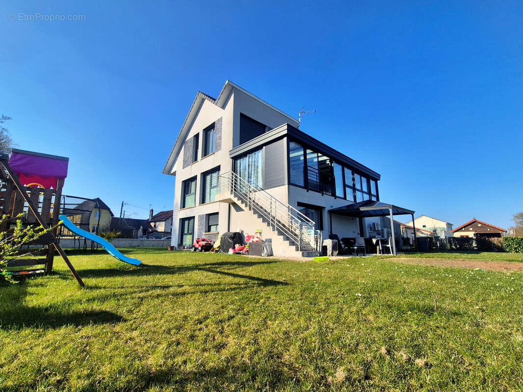 Maison à VAUCOULEURS