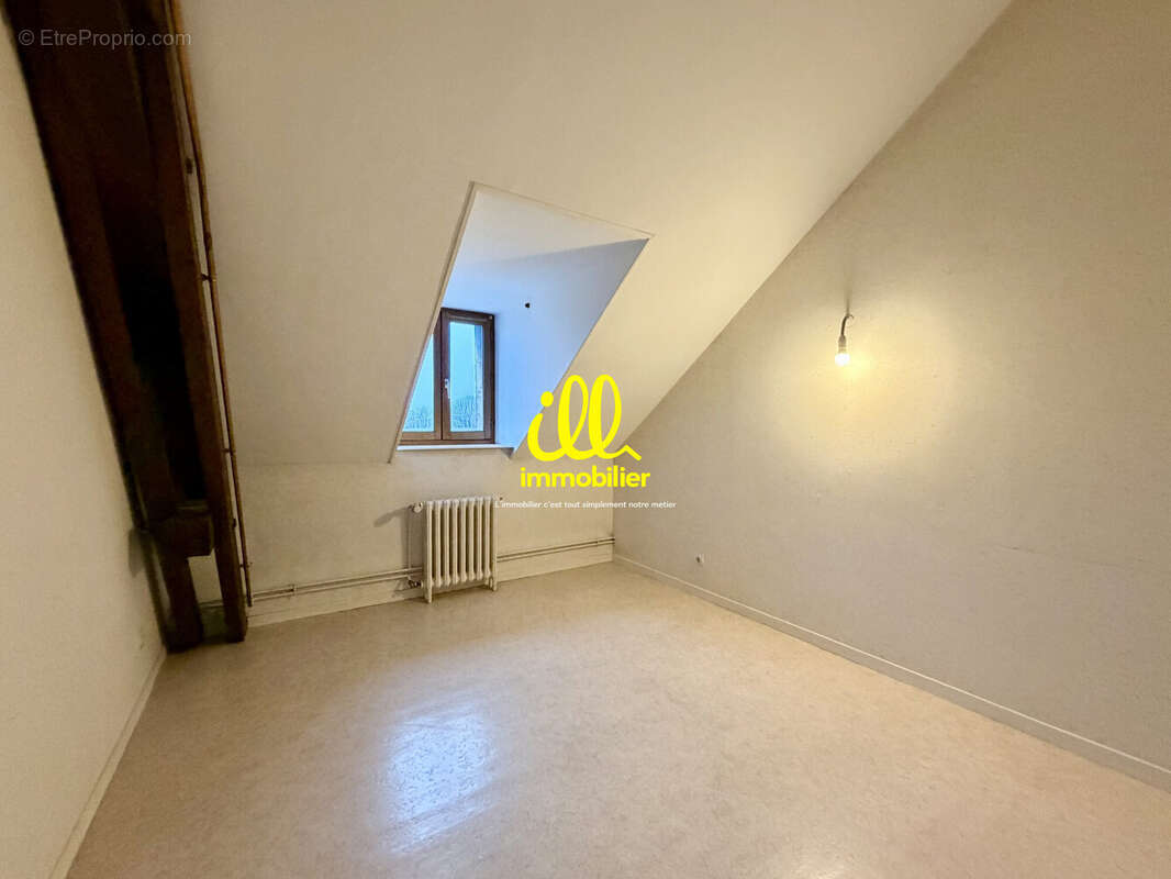 Appartement 50 m² à Charleville-Mezieres  - photo 6