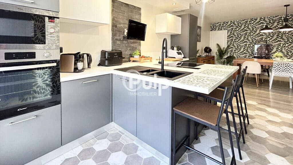 Maison familiale à vendre à avion - 4 chambres, jardin - garage 2 véhicules +moto - sans travaux - photo 2