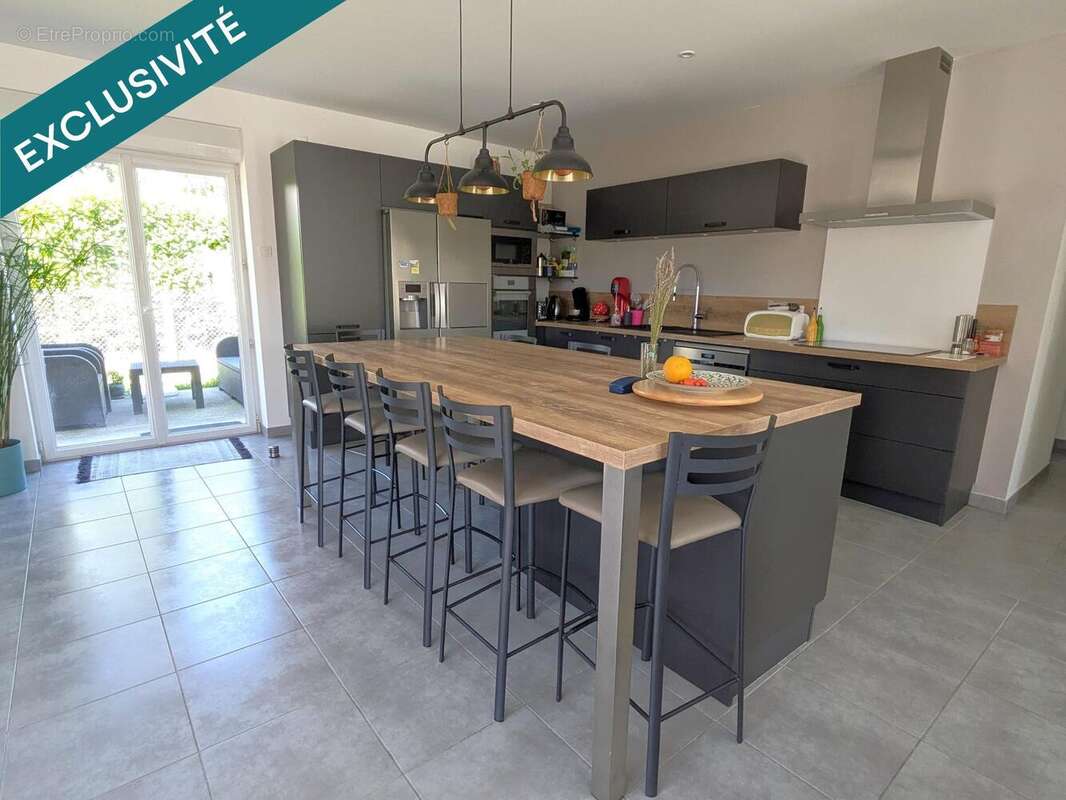 Photo 4 - Maison à VEZERONCE-CURTIN