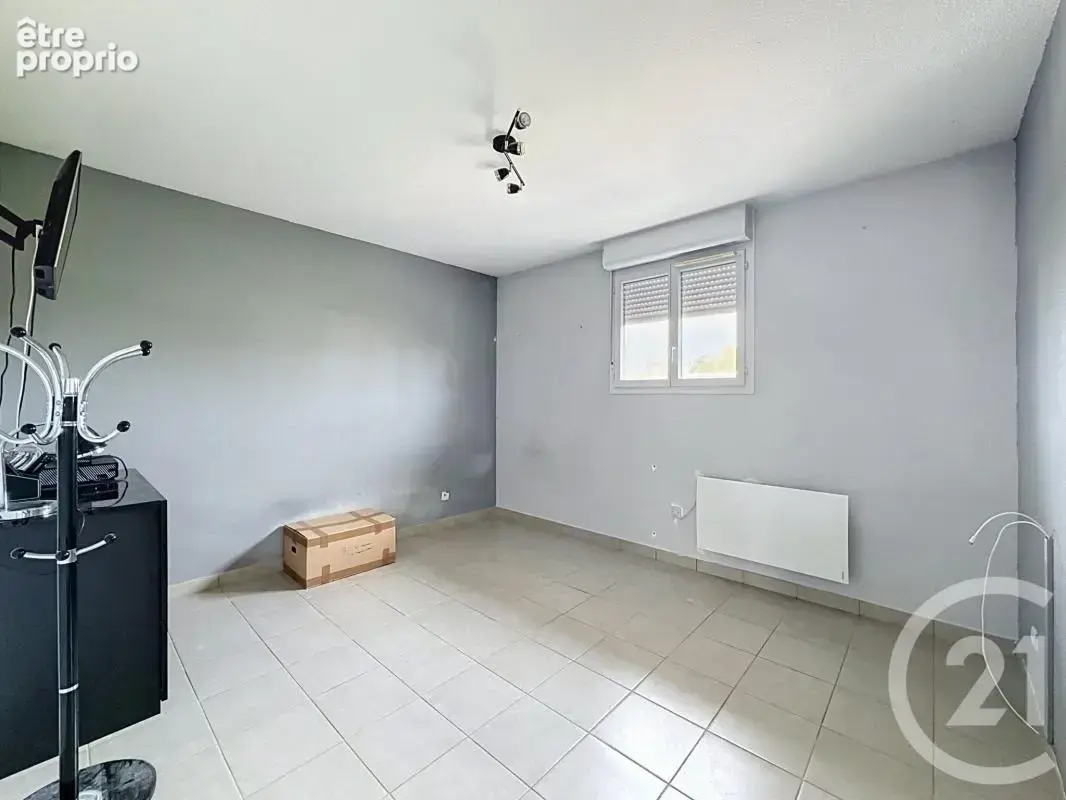 Appartement 4 pièces 89 m² à vendre à Grigny (69520) - photo 6