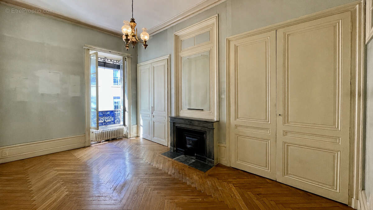 Appartement à LYON-1E