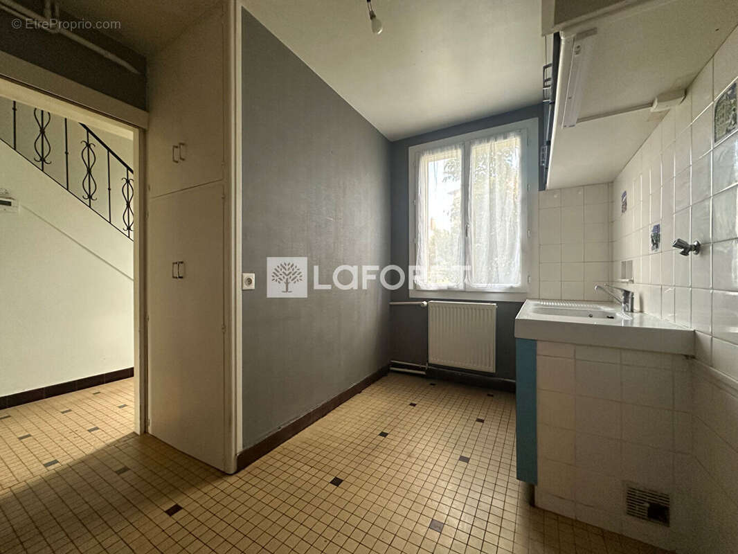Maison 69 m² à Albi  - photo 4