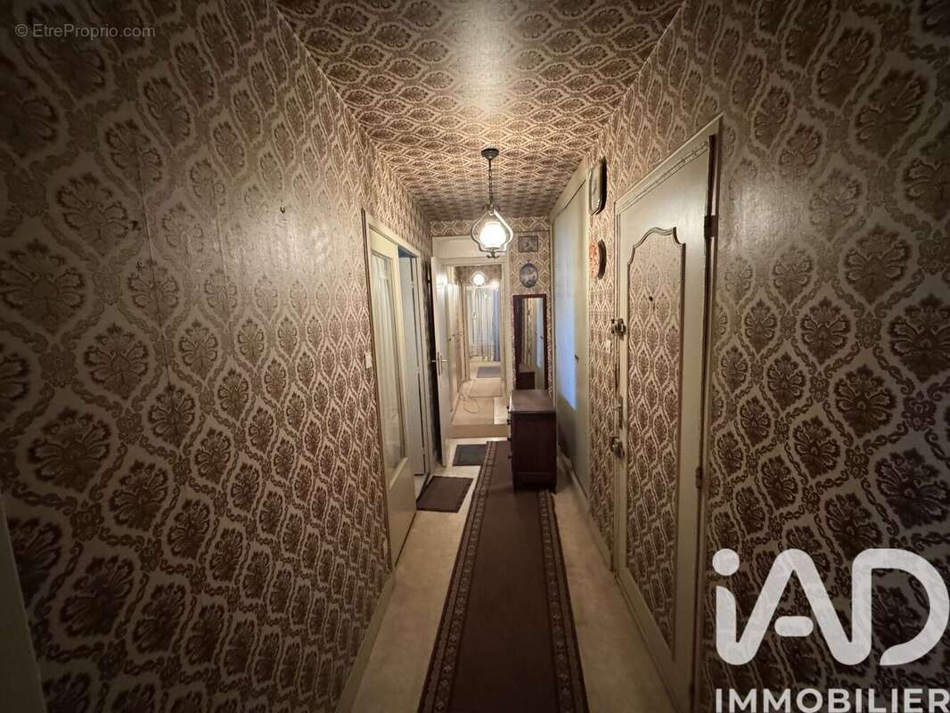 Photo 5 - Appartement à FLEURY-LES-AUBRAIS