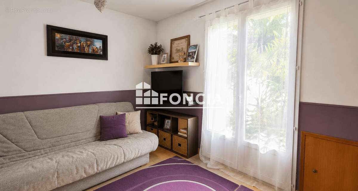 Maison à NAZELLES-NEGRON