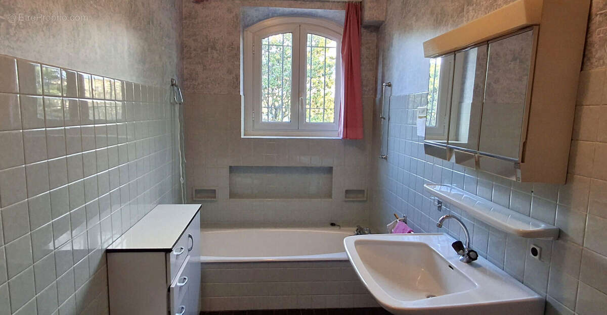 Maison à PIERRELATTE