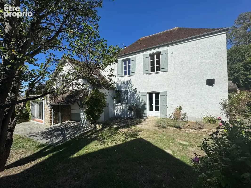 Maison à NEAUPHLE-LE-CHATEAU