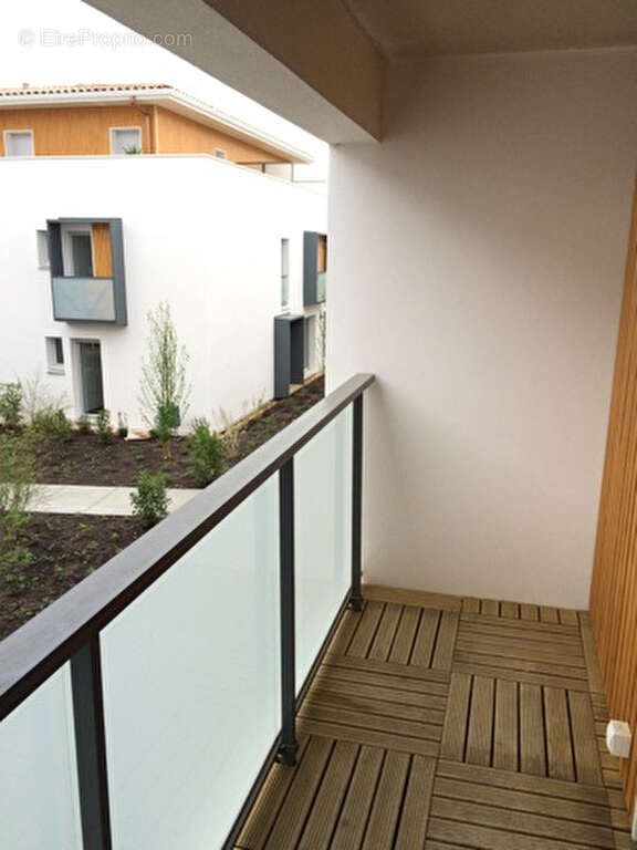 Appartement à VILLENAVE-D'ORNON