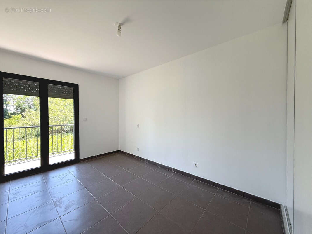 Appartement 64 m² à Biguglia  - photo 9