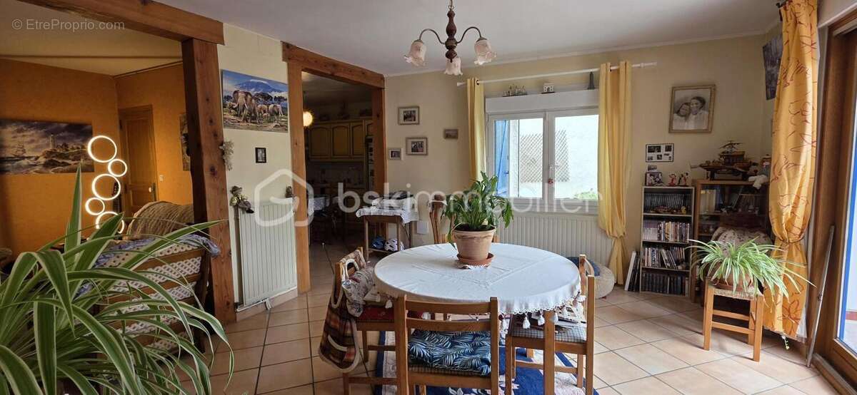 A vendre, en exclusivité à Cagny métropole sud-est, 1h10 de Paris, maison de 2 chambres et un bureau avec dépendance habitable e - photo 11