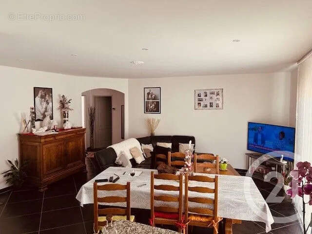 Maison à CHAMPNIERS