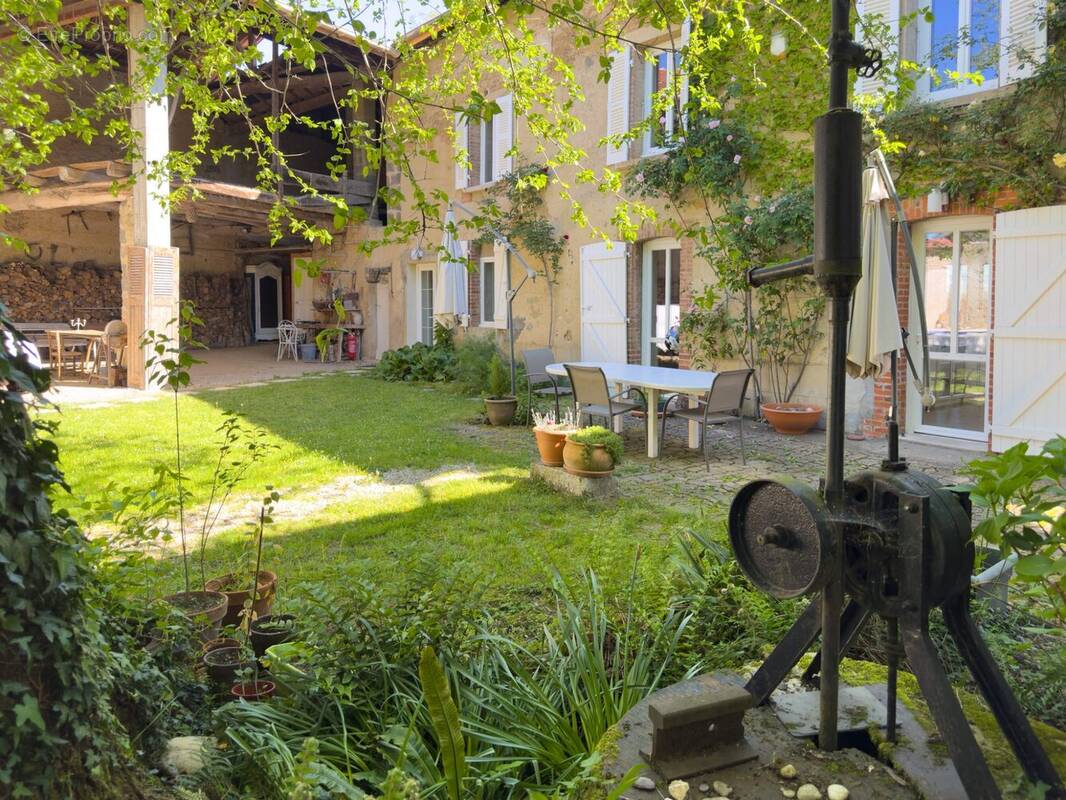 Maison à LA COTE-SAINT-ANDRE