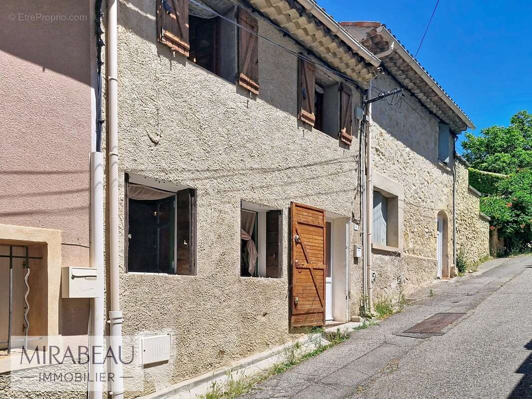 Maison à MIRABEAU