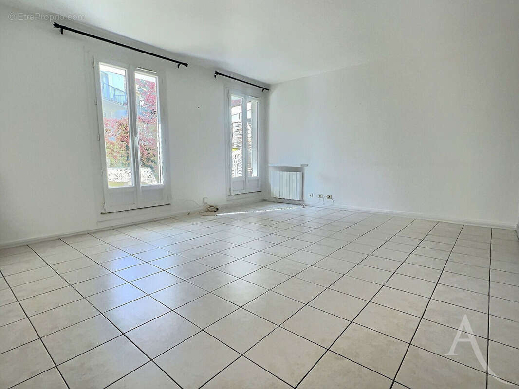 Appartement à THIAIS