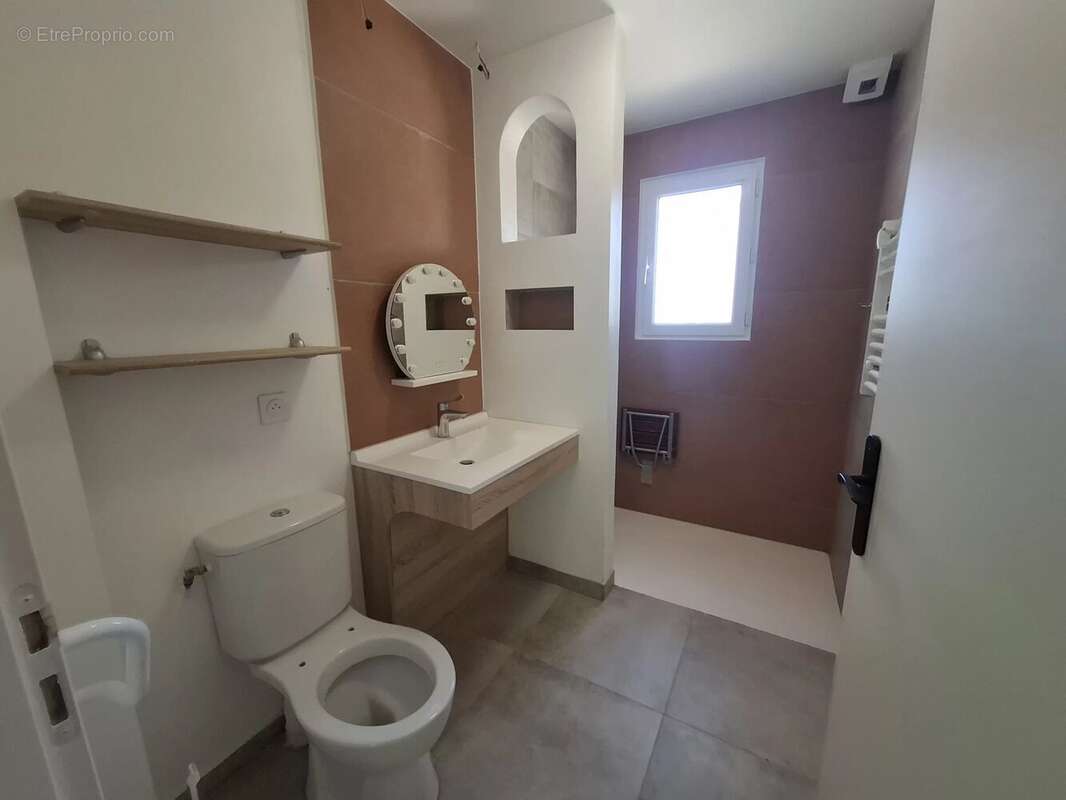 Maison - regusse - photo 9