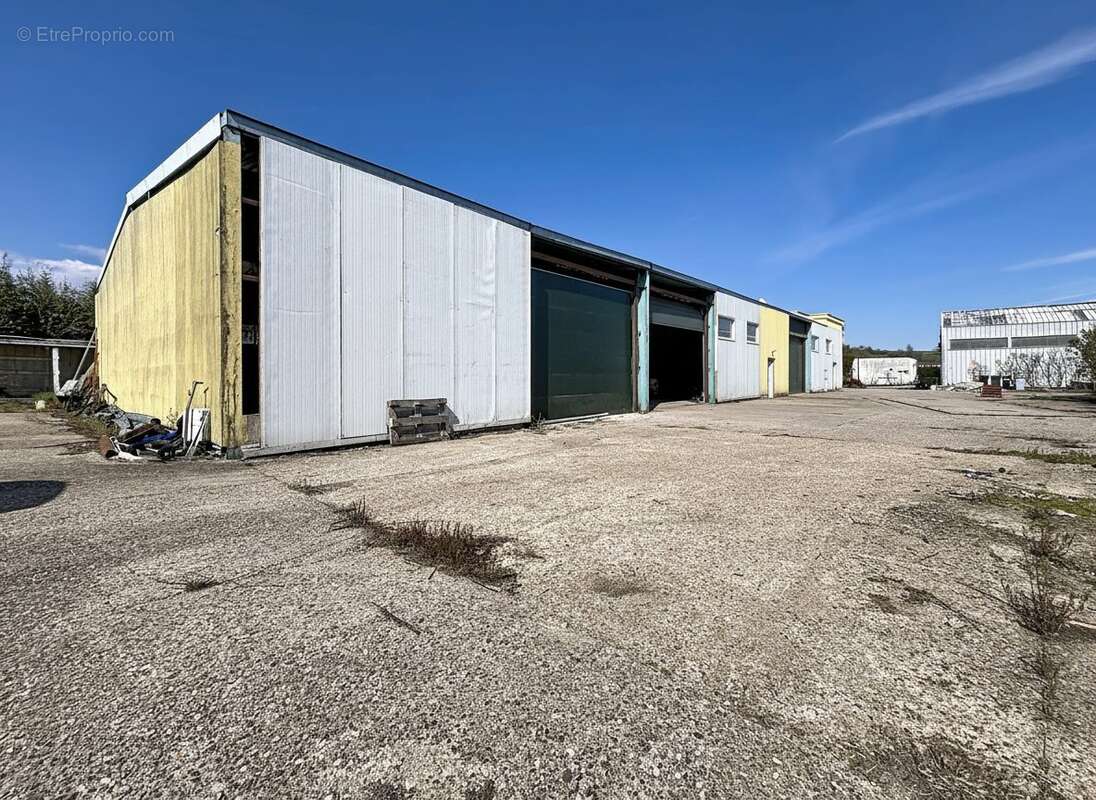 Commerce à SOPPE-LE-BAS