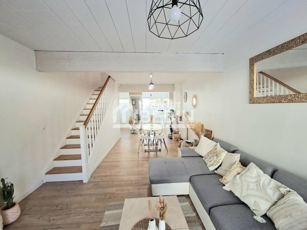 Maison à ARTIGUES-PRES-BORDEAUX