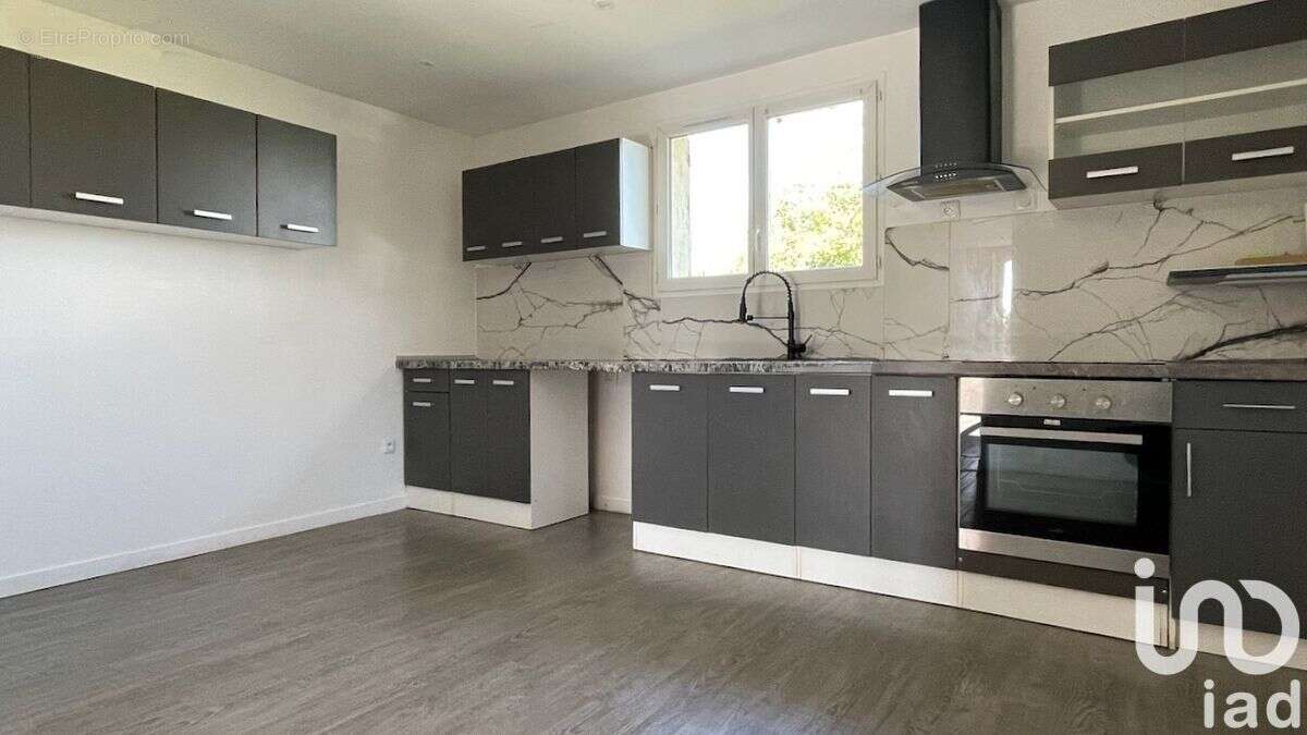 Photo 2 - Maison à LE FIDELAIRE