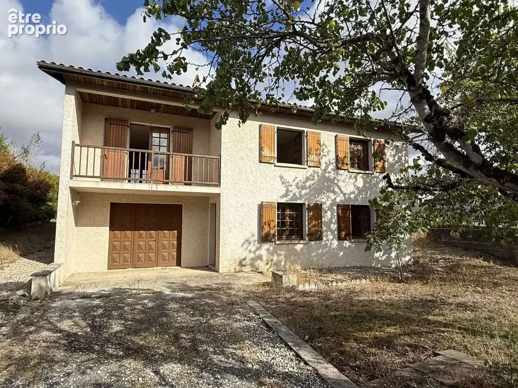 Photo Maison à Ruelle-Sur-Touvre au prix de 232 000€