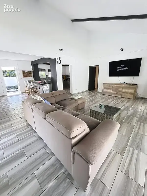 Maison 155 m² à Saint-Paul  - photo 4