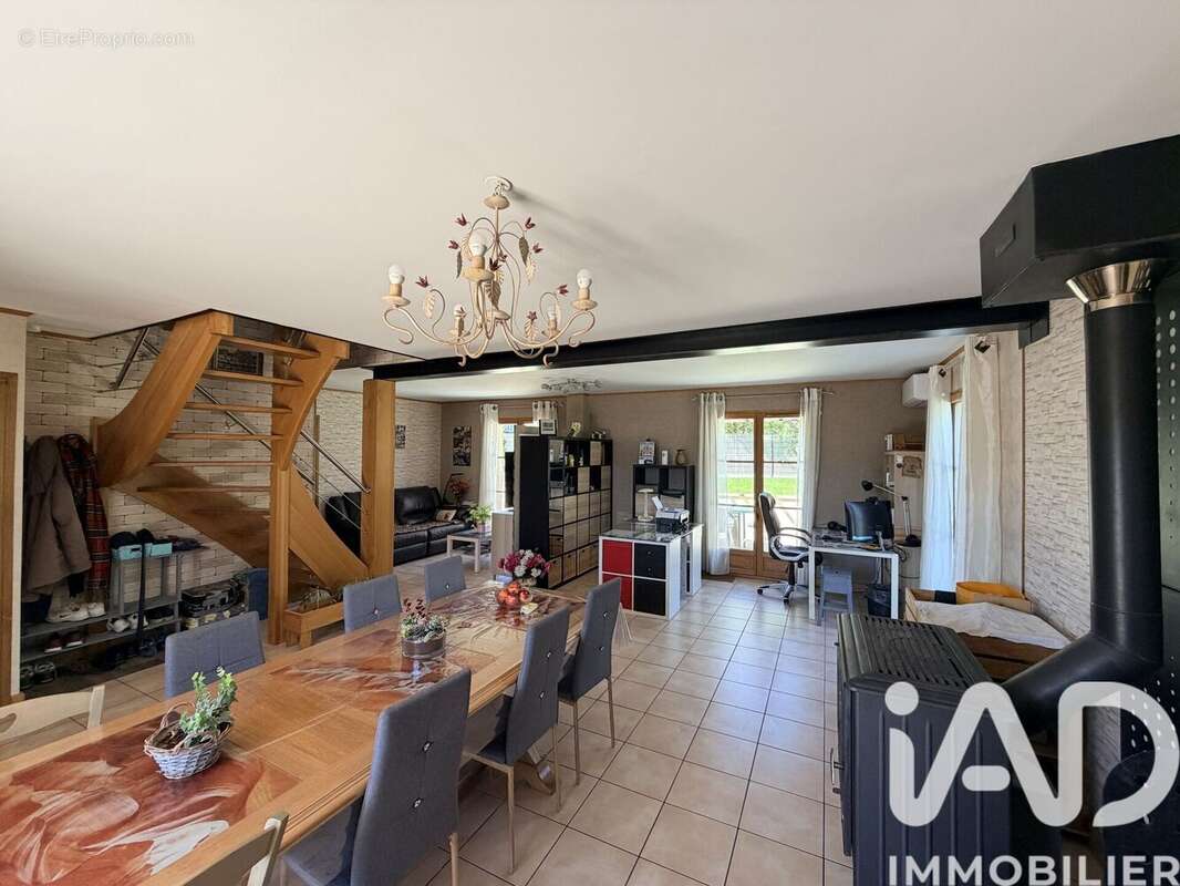Maison 130 m² à Rampillon  - photo 3
